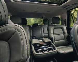 LUXURY-SUV-1-300x239
