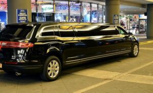 STRETCH-LIMOUSINE-3-300x182